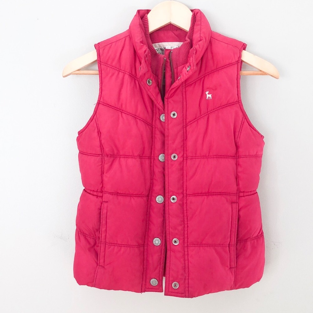 Girls Old Navy puffer vest. Size L